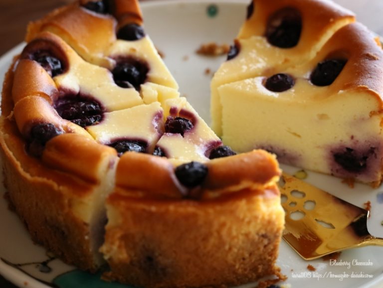 ベイクドアーモンド、バナナ、ブルーベリーのチーズケーキのレシピ